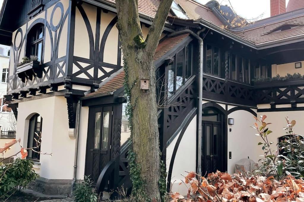 Verwunsches Haus Mit Parkplatz In Bester Lage Марклеберг Экстерьер фото